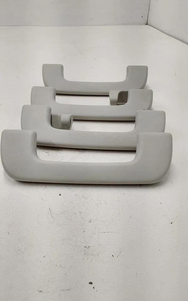 Audi A4 2015 juego de 4 manijas de agarre de techo OEM Foto 3 de 4