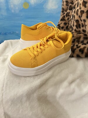 NEW light Weight Yellow platform Sneaker. Never Used  display picture 3