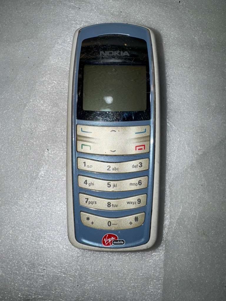 Nokia 2115i (Virgin Mobile) &ndash; Cell Phone for Parts/Repair