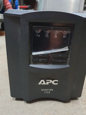 APC Smart-USV 750 VA Netzwerk Stromversorgungsschutz - Schwarz