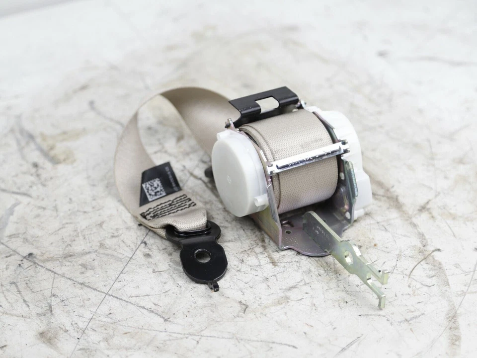 Cinturón de seguridad trasero derecho pasajero BMW 750i F01 2009-2015 retractor beige OEM Foto 2 de 4