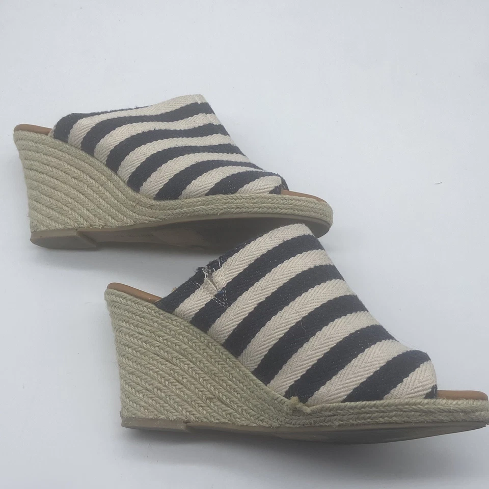 Lane Bryant Women’s Striped Fabric Espadrille Wedge Sandals Blue Beige Size 10W - Image 4 of 4