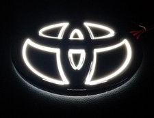 Toyota 130mm X 89mm White 5d Led Emblem Yaris Camrys Hiace