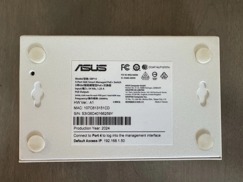 Interruptor PoE+ administrado inteligente ASUS - ExpertWiFi EBP15 - blanco Foto 3 de 4