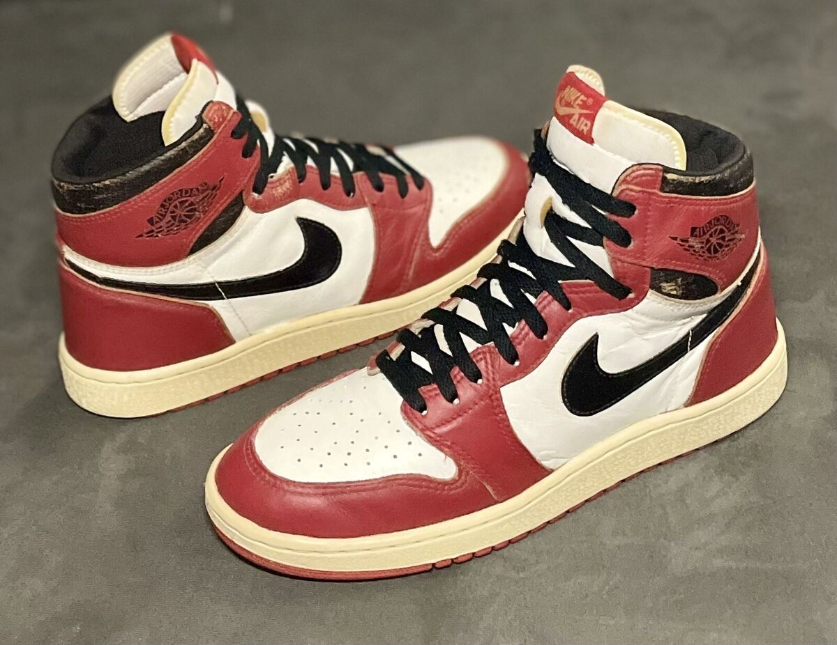 1985 Jordan 1 Retro High OG 'Chicago' custom services 1985 Jordan 1 Retro High OG 'Chicago' custom services