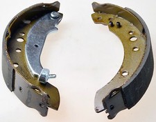 DENCKERMANN B120133 Bremsbackensatz für MITSUBISHI SMART