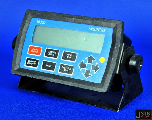 2697 MILLIPORE/SPAN MULTI-CHANNEL CONTROLLER DISPLAY RS485 LR300 4120 - Foto 1 di 3