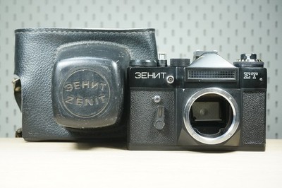 ZENIT ET SLR camera body, M42 mount + Case | Black, Vilejka #8903925
