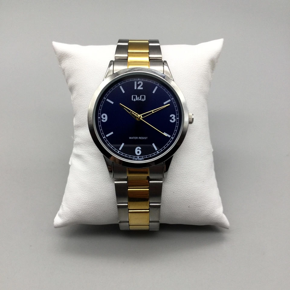 Q&Q Watch Mens 40mm Two-Tone Stainless Steel Bracelet 30M Blue Dial 8.25" - Image 2 of 4