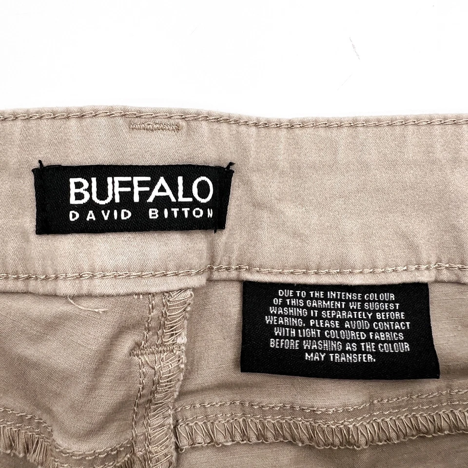 Buffalo David Button Shorts Womens 8 / 29 Beige Chino Khaki Stretch Bermuda Mid - Image 3 of 4