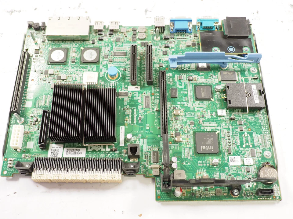 Dell PowerEdge R810 TT6JF System Board - Image 2 of 4