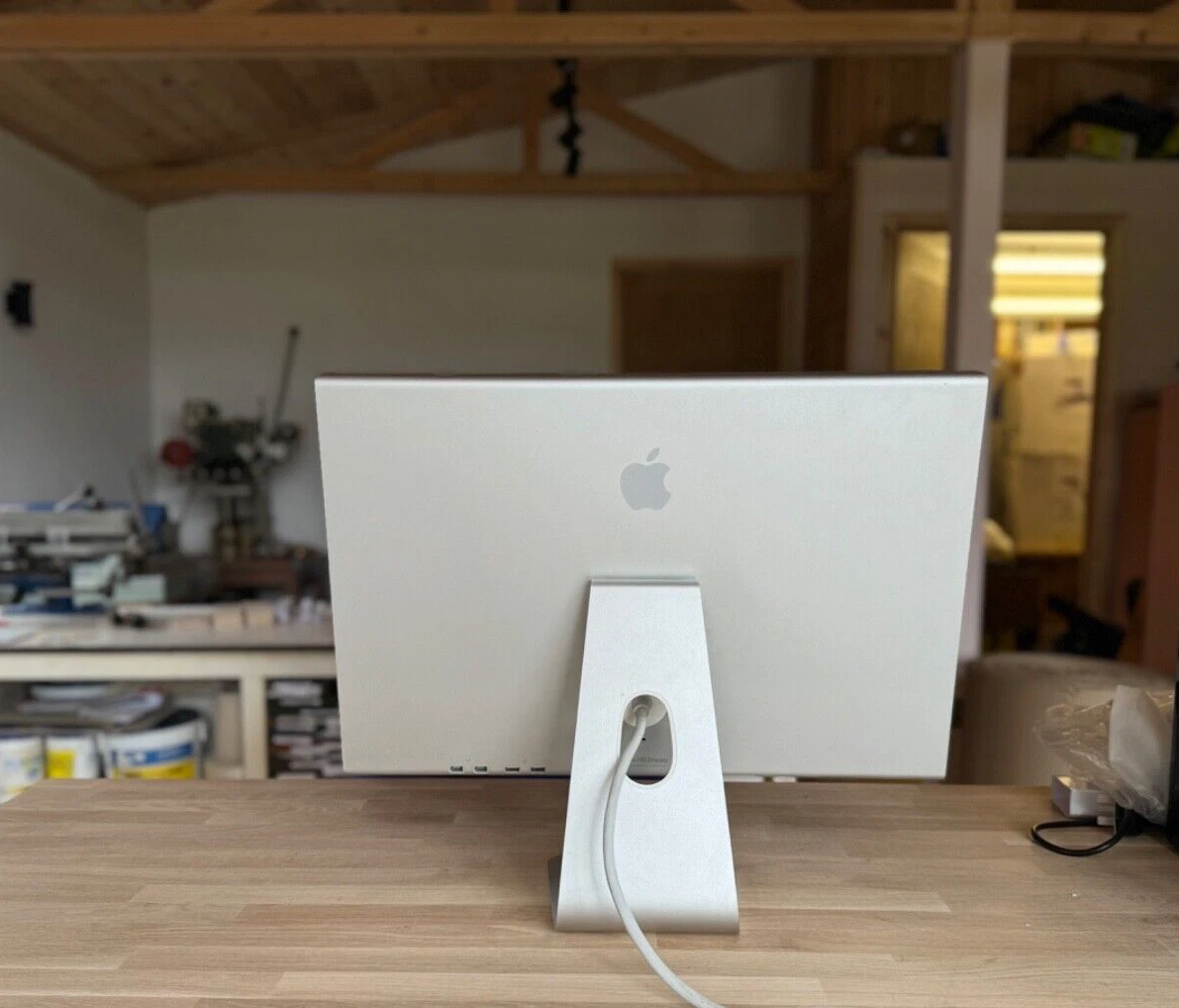 Preços baixos em 23 Apple Cinema Display in-24.9 em Monitores de