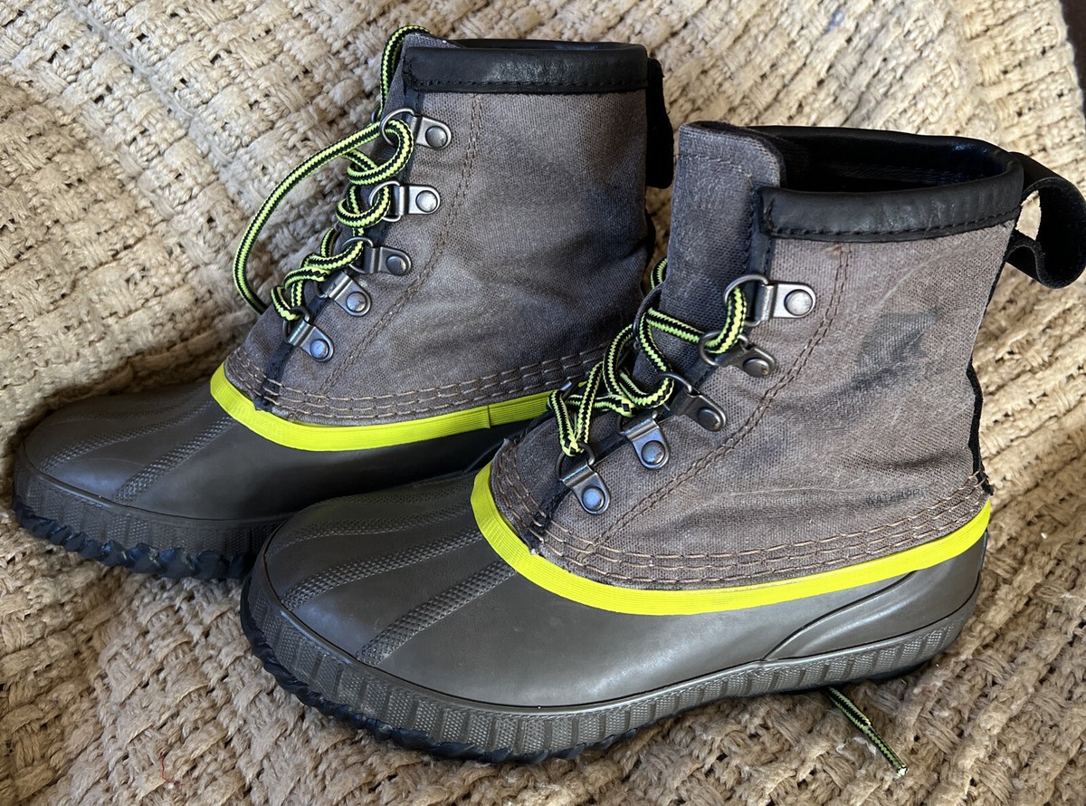 sorel waterproof Shoes boots for kids size UK