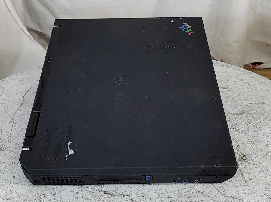 IBM Thinkpad T30 2366-81U Laptop MOBILE PENTIUM 4 - M 512MB 40GB SEE NOTES - Image 4 of 4