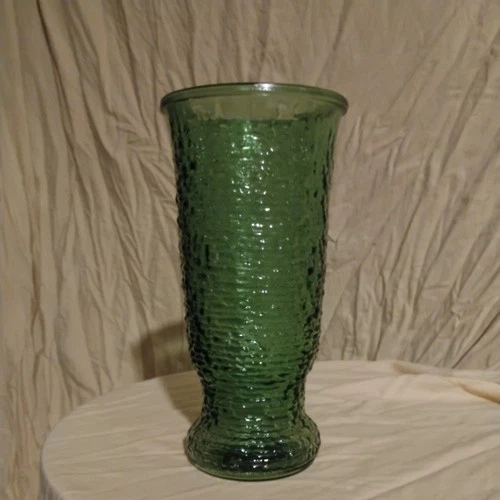 Vintage Anchor Hocking Soreno Vase Avocado Green Glass  MCM 9.5" Tall
