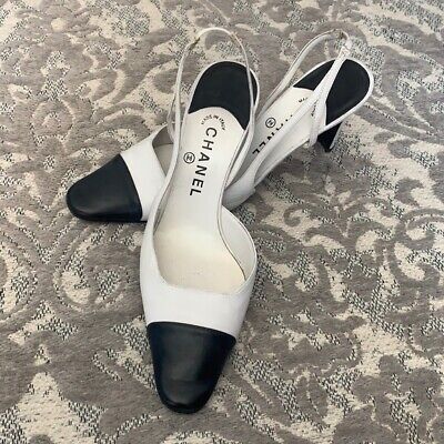 CHANEL Two-Tone cap toe slingback pumps 39 or 8.5 | eBay CHANEL Two-Tone cap toe slingback pumps 39 or 8.5 | eBay