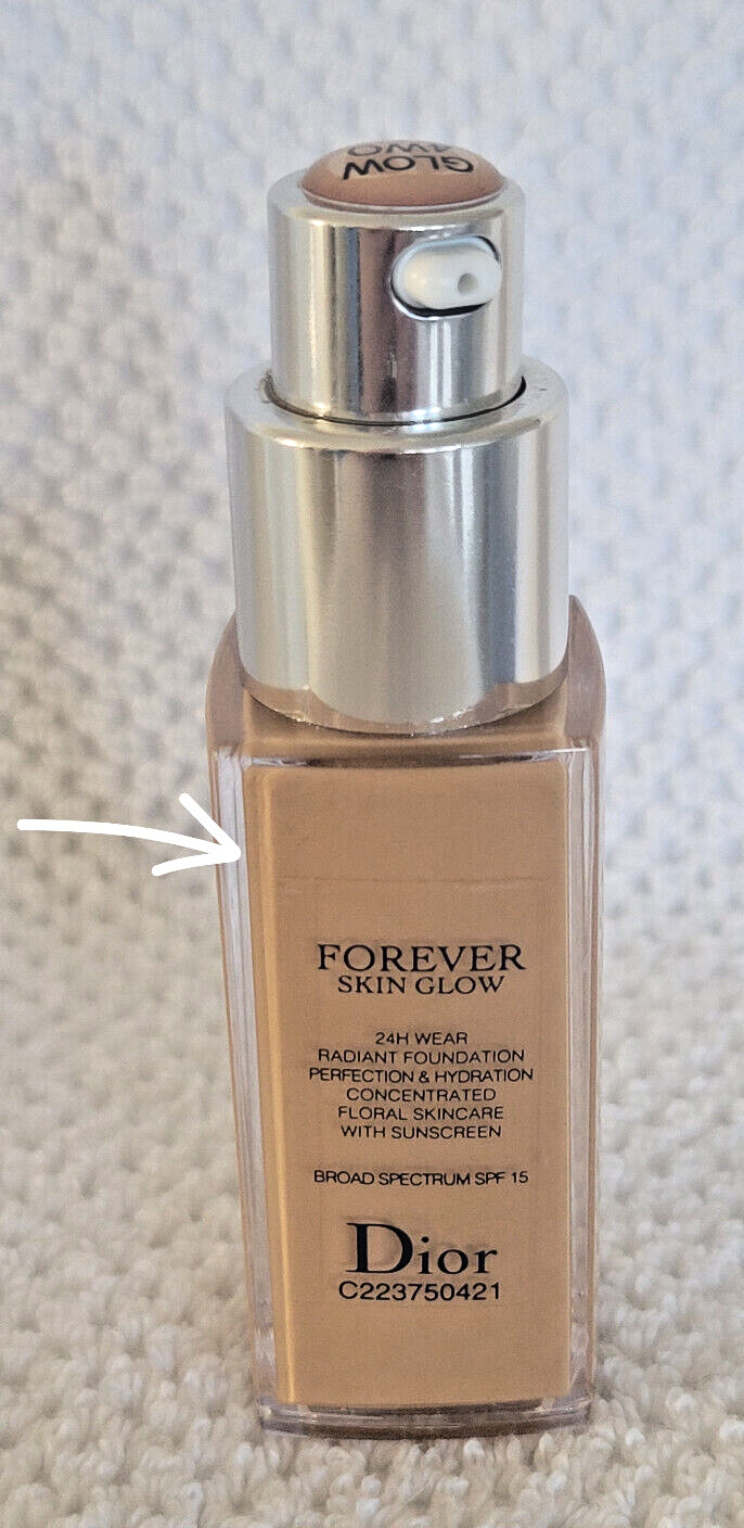 DIOR Forever Skin Glow Foundation in 4WO 0.67 oz Natural Radiance-image