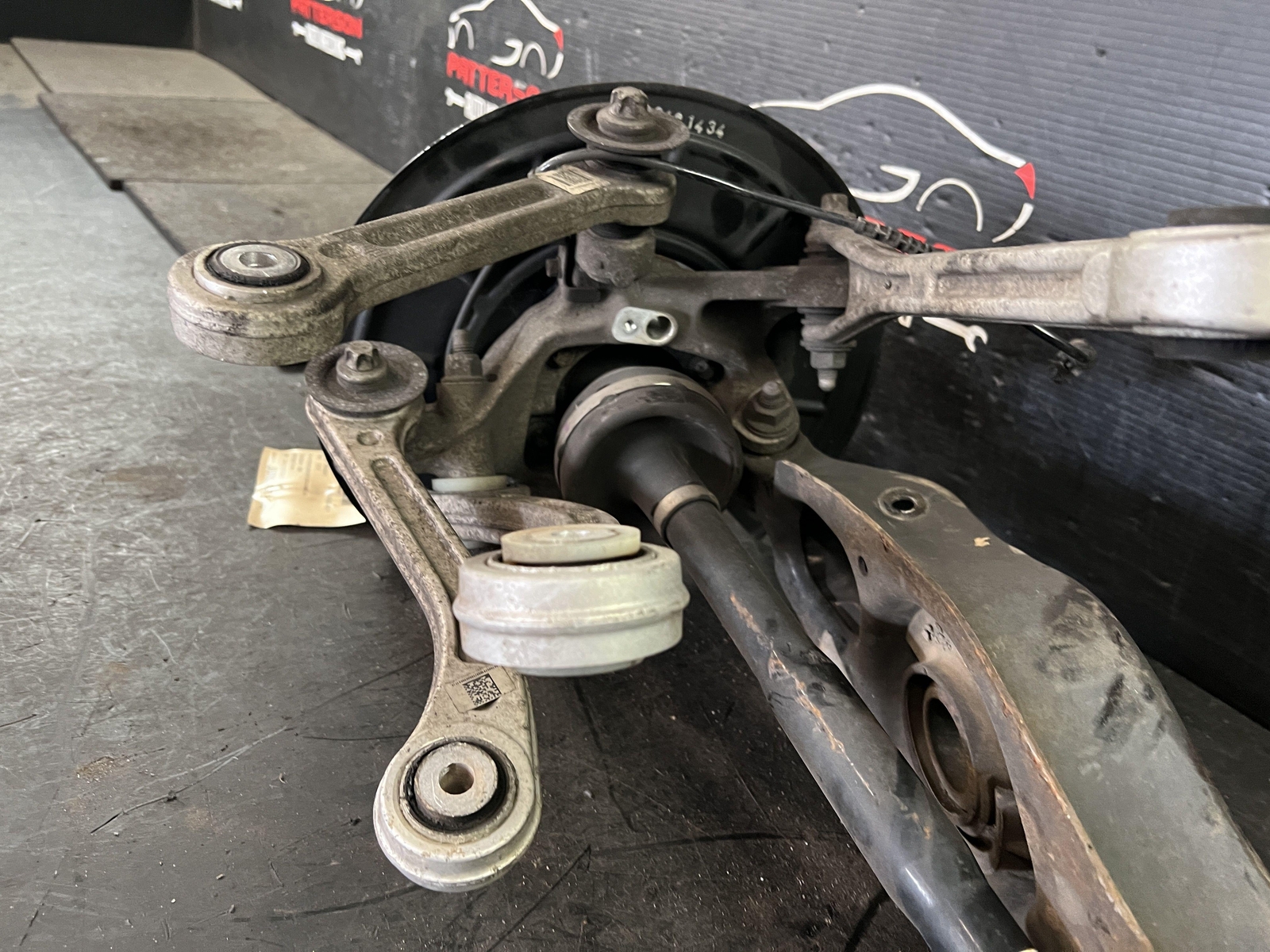 14-17 MASERATI GHIBLI REAR DRIVER LEFT KNEE AXLE SHAFT KNUCKLE CONTROL ARMS