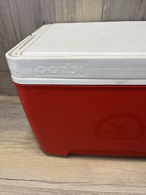 Igloo 9 Quart Laguna Ice Chest Cooler, Red (13 x 9 x 8) 