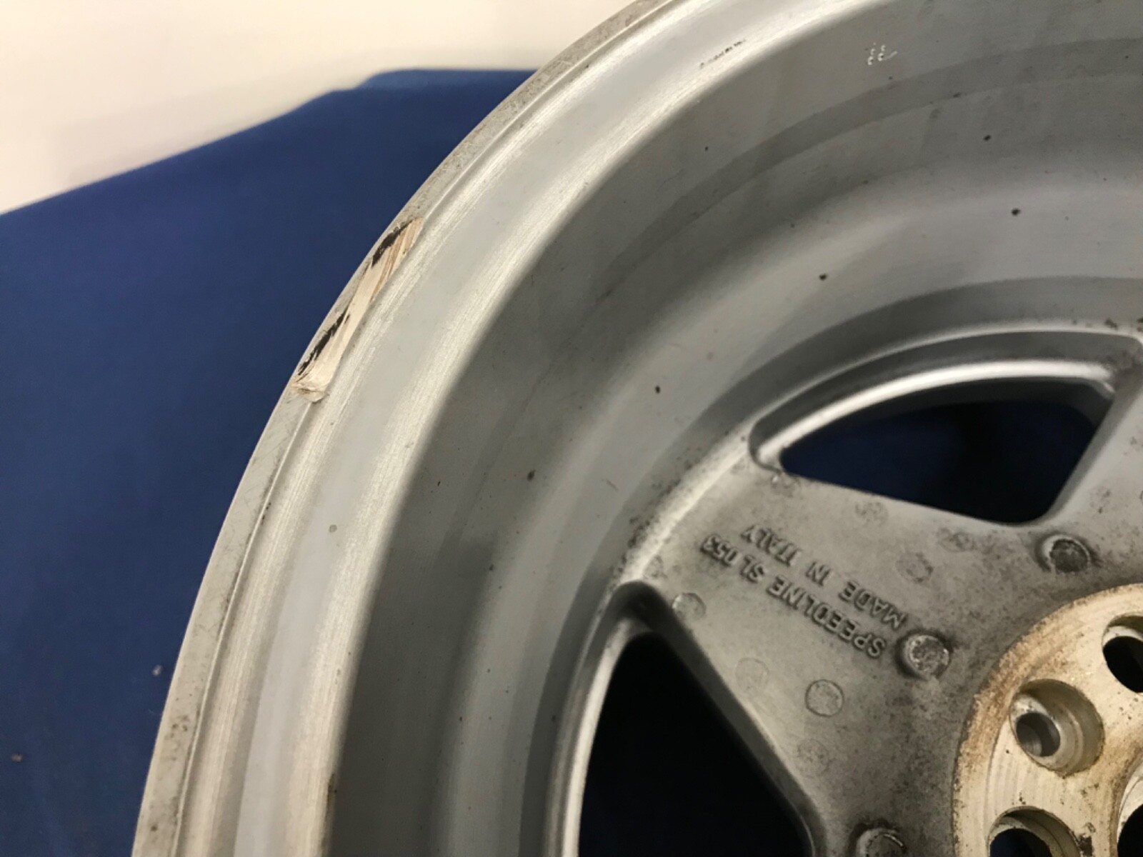 Silver Ferrari 328  OEM  front wheel made by speed line 16inx7in