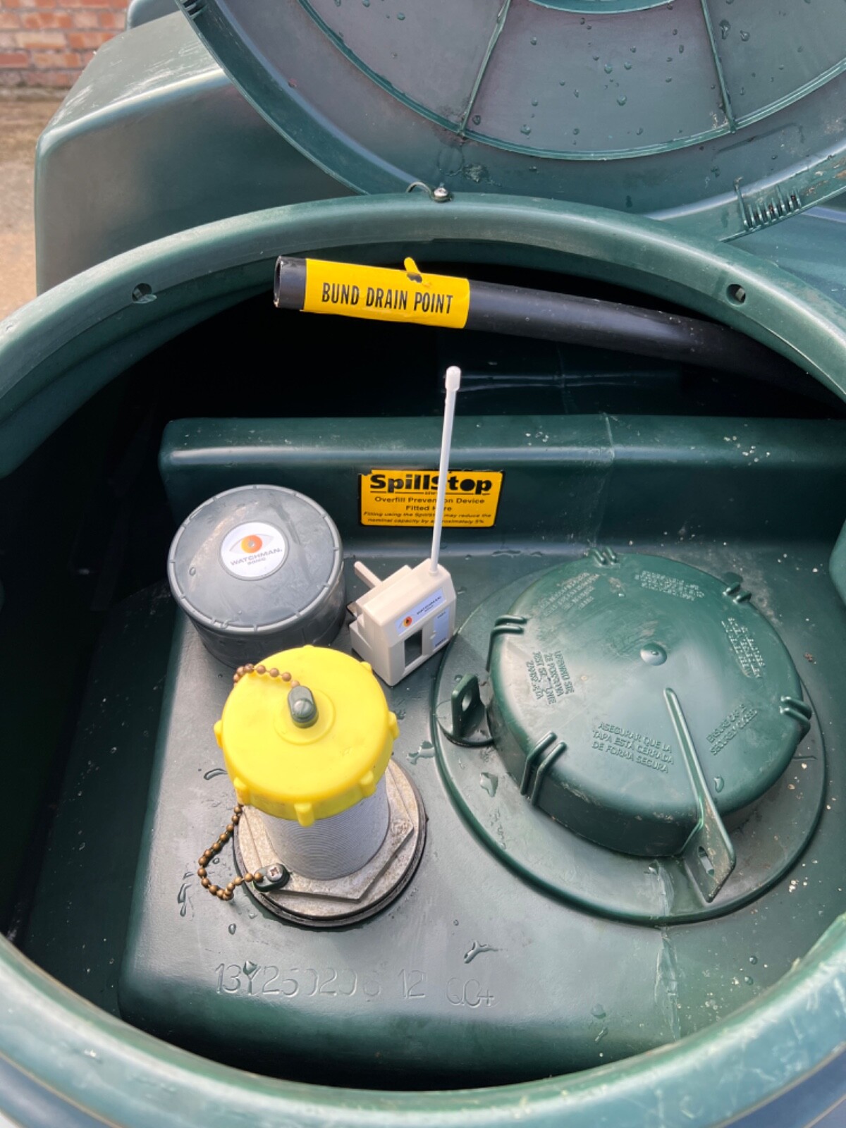 Kingspan Titan ES1225B 1225L Ecosafe Bunded Oil Tank with watchman