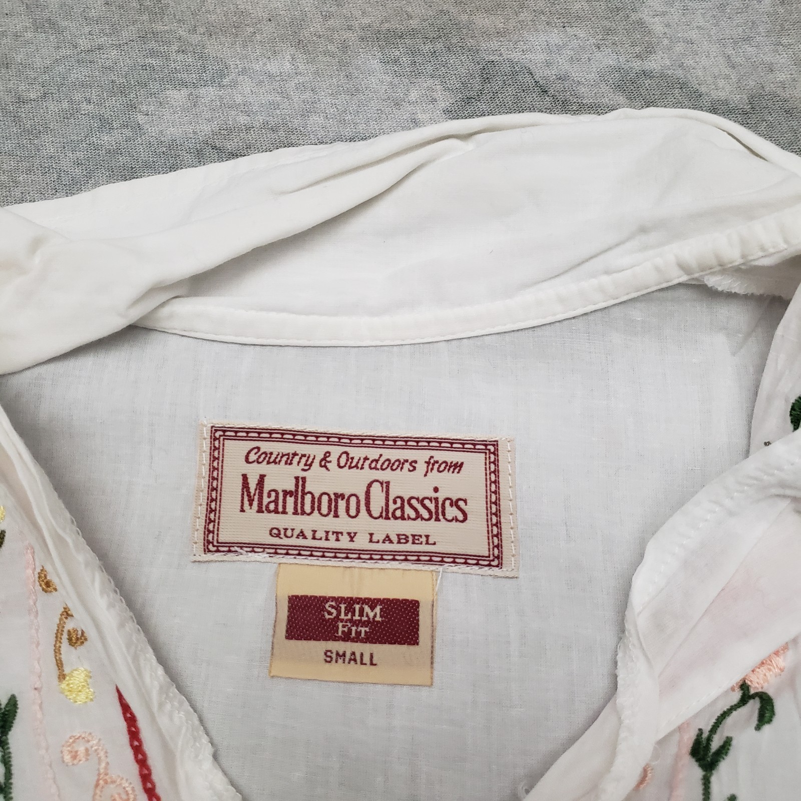 Vintage Marlboro Classics Top Women Small White Pullover Long Sleeve Embroidered image 4
