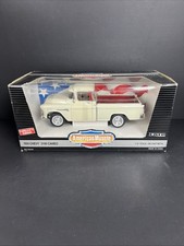 VTG 94 1:18 ERTL/AMERICAN MUSCLE 1955 CHEVY 3100 CAMEO PICKUP TRUCK-WHITE/RED