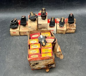 Vintage Lot Of 19 Mighty Shurhit Ignition Distributor Rotor 6-427 6-428 D-138