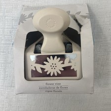 Martha Stewart Crafts Flower Vine Double-Edge Border Punch New Sealed