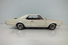 1967 Oldsmobile 442 Die Cast Productions 118 Die Castparts Car