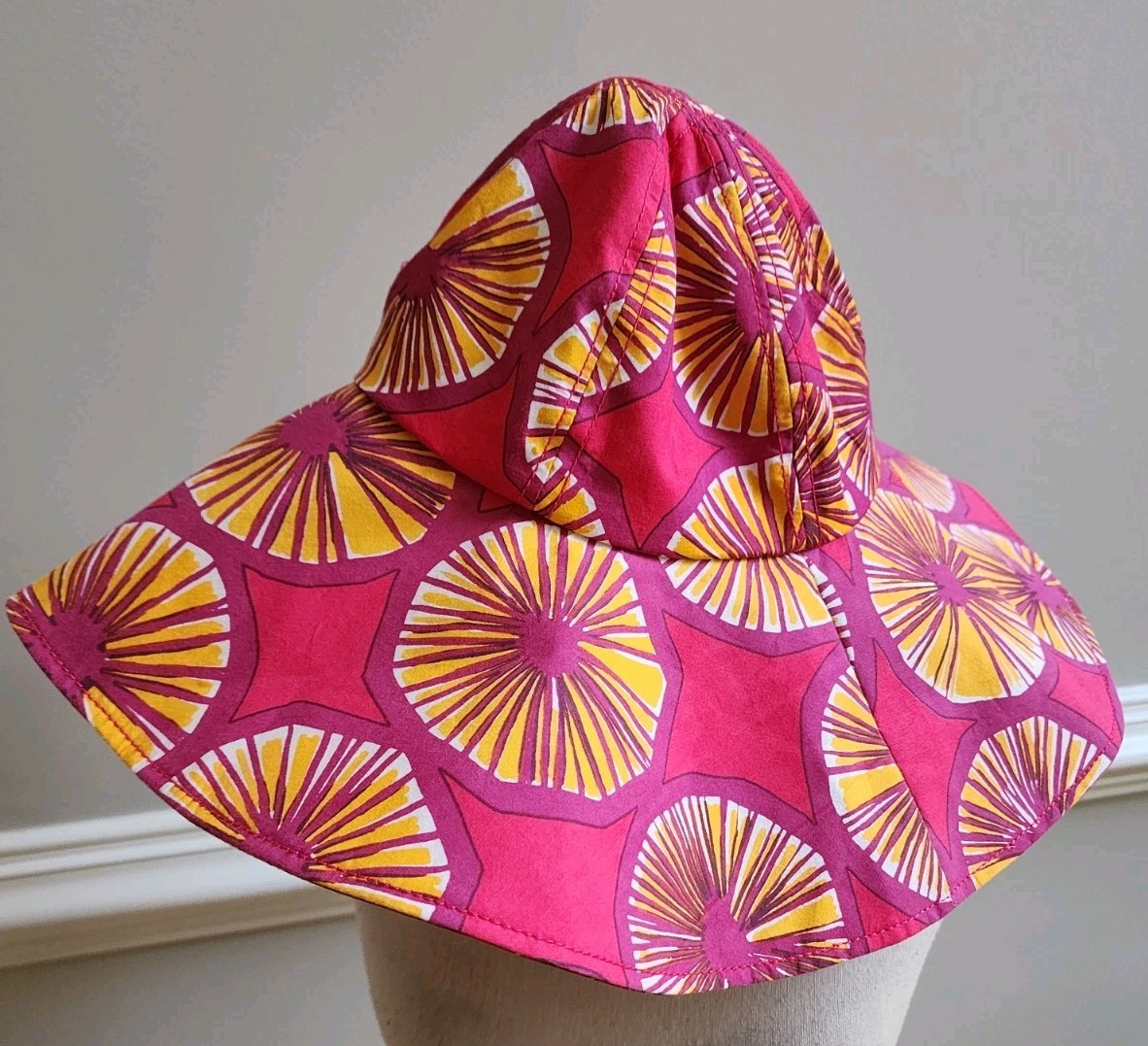 Marimekko X Target Sun Shade Wide Brim Hat Pink Starburst  display picture 3