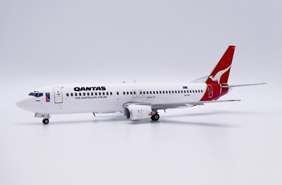 BOEING 737-400 QANTAS ''75 YEARS'' REG: VH-TJW WITH STAND - JCWINGS XX20392 1/200
