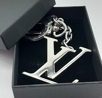Louis Vuitton Bag charm M65071 key ring Portclé Initial Louis Vuitton Bag charm M65071 key ring Portclé Initial