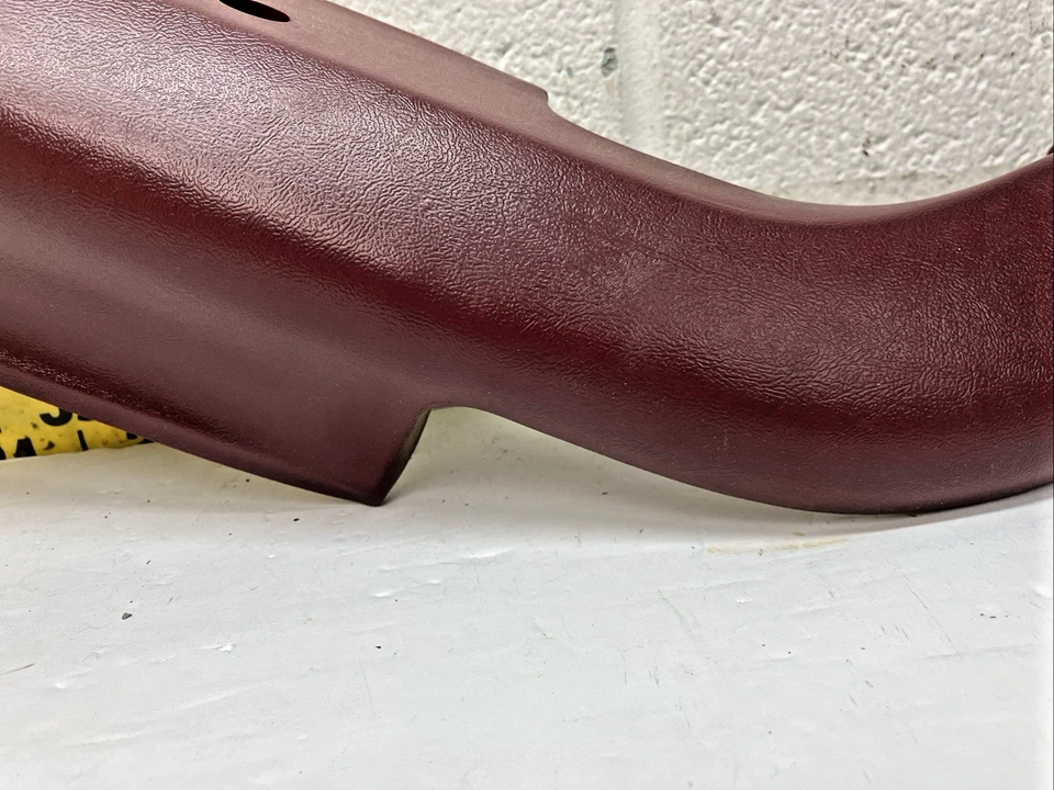 New OEM GM RH Maroon Driver Pod Armrest Pad 20585810 1987-91 Chevy Corsica (GM1) - Image 4 of 4