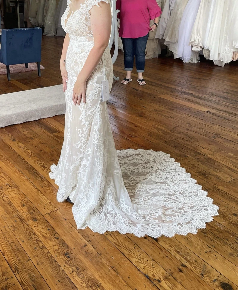 Vestido de novia Calla Blanche 18130D funda de encaje marfil/lt desnudo talla 14 Foto 3 de 4