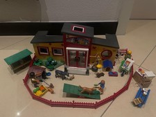 Playmobil Tierklinik/Tierarztpraxis Geb&auml;ude mit Figuren & Zubeh&ouml;r