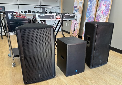 DJ Setup - Picture 2 of 3