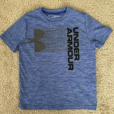 Boys Size Small Under Armour Heat Gear Shirt Flawless!