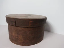 Antique Round WOOD PANTRY BOX with Cover - 9''