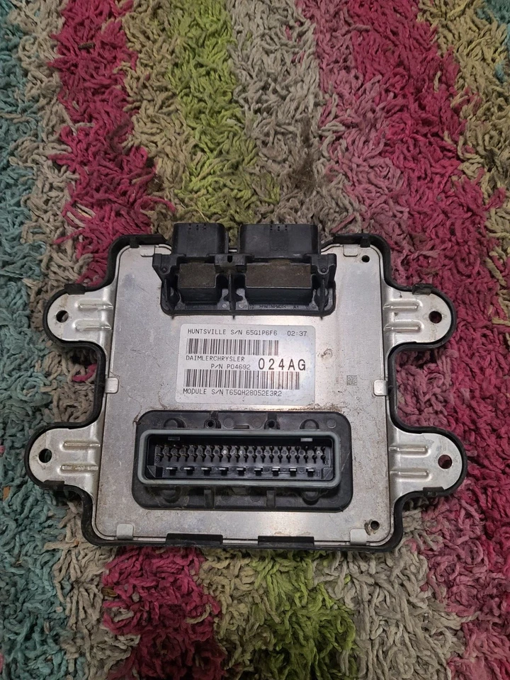 ✅⭐⭐ Jeep Commander 2006 unidad de control multifunción P04692015AH Foto 2 de 4