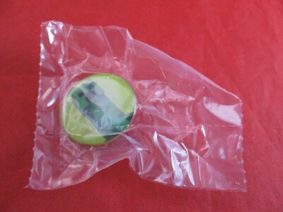Minecraft Dungeons Xbox One Promotional Pin Button Pin Pinback Promo *NEW*
