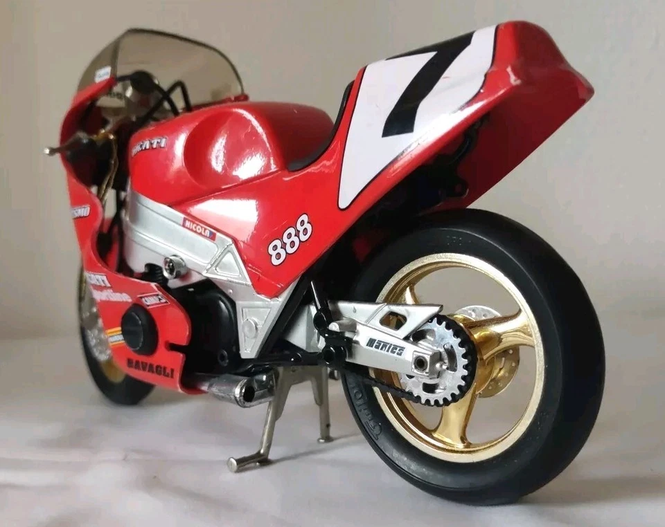 Old Guiloy 1/10 Scale Model Motorcycle Ducati Super Bike 888 Fogarty - Image 3 of 4