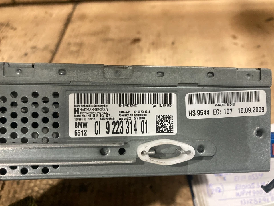 BMW 3 SERIES 320d SE 4DR E90 2007 RADIO STEREO CD PLAYER HEAD UNIT 922331401 - Image 3 of 3