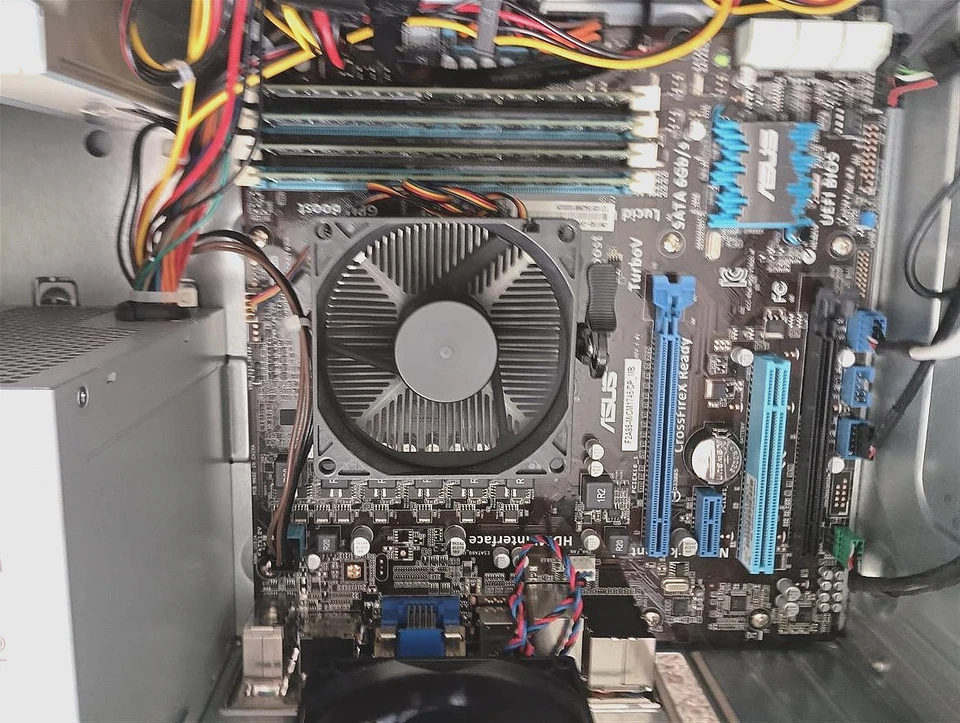 ASUS CM1745 Essentio Desktop PC AMD A8-5500 APU 12GB Ram 240GB SSD Lt Gaming PC! - Image 3 of 4