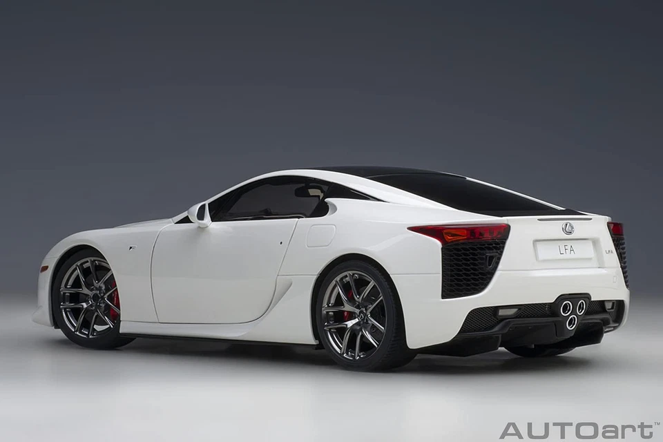 AUTOart 1 18 Lexus LFA Whitetest white Black carbon Model Car Japan - Image 2 of 4