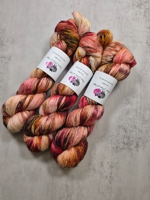 Handgefärbtes BFL Seidengarn, Lace Weight, 100g, HEARTLIGHT