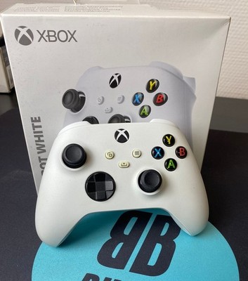 Microsoft Xbox Wireless Controller - Robot White Gamepad in OVP
