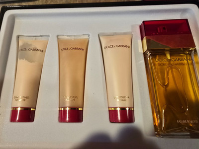 Dolce & Gabbana 4 Piece Set Eau de Toilette Spray 3.4 fl oz Body Milk Cream