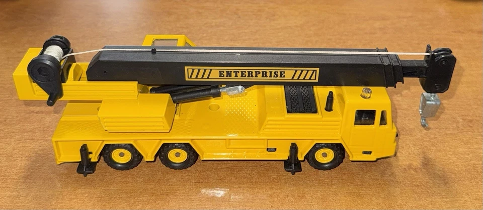 MINIATURE MAJORETTE 1/40 " ENGINS TRAVAUX PUBLICS " GRUE TÉLESCOPIQUE RÉF: 4511 - Photo 2/3