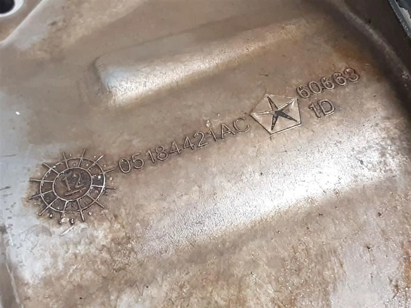 Adaptador de cárter de aceite superior e inferior Jeep JK Wrangler OEM 3,6 L 2012-2018 118576 Foto 2 de 4